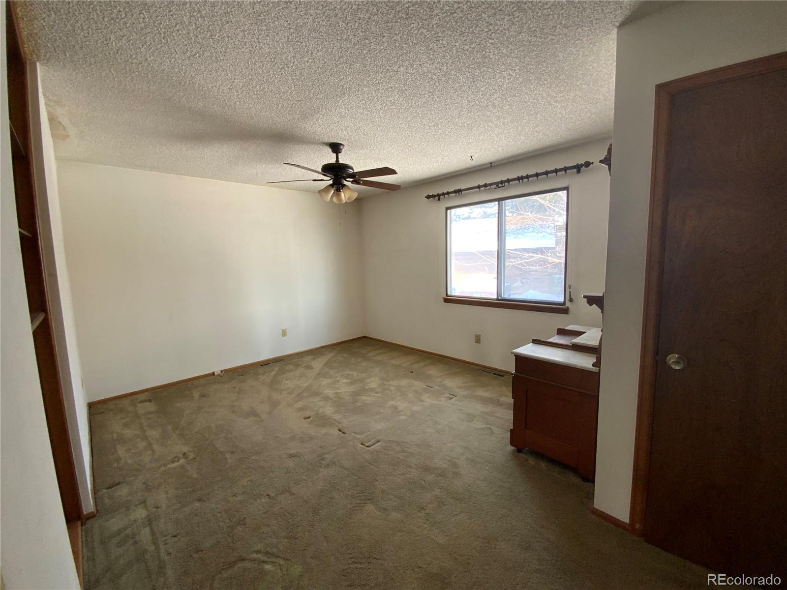 MLS Image #19 for 191 s dearborn circle,aurora, Colorado