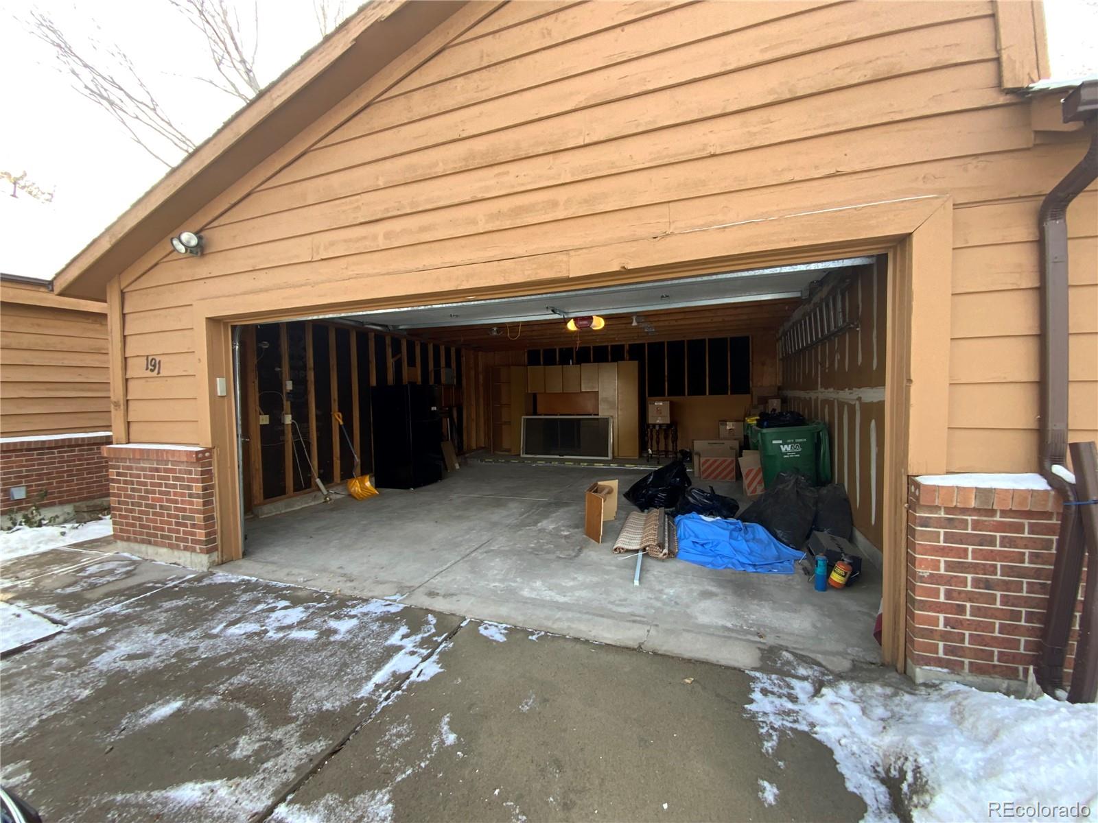 MLS Image #5 for 191 s dearborn circle,aurora, Colorado