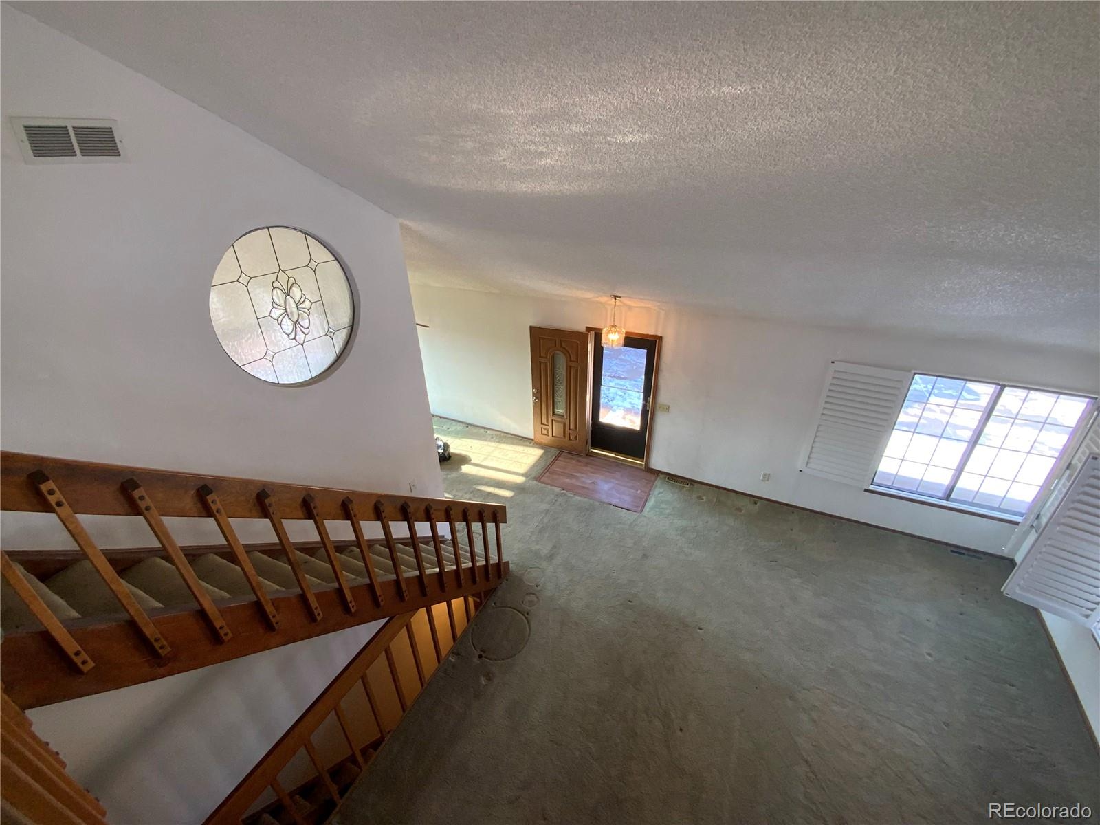 MLS Image #9 for 191 s dearborn circle,aurora, Colorado