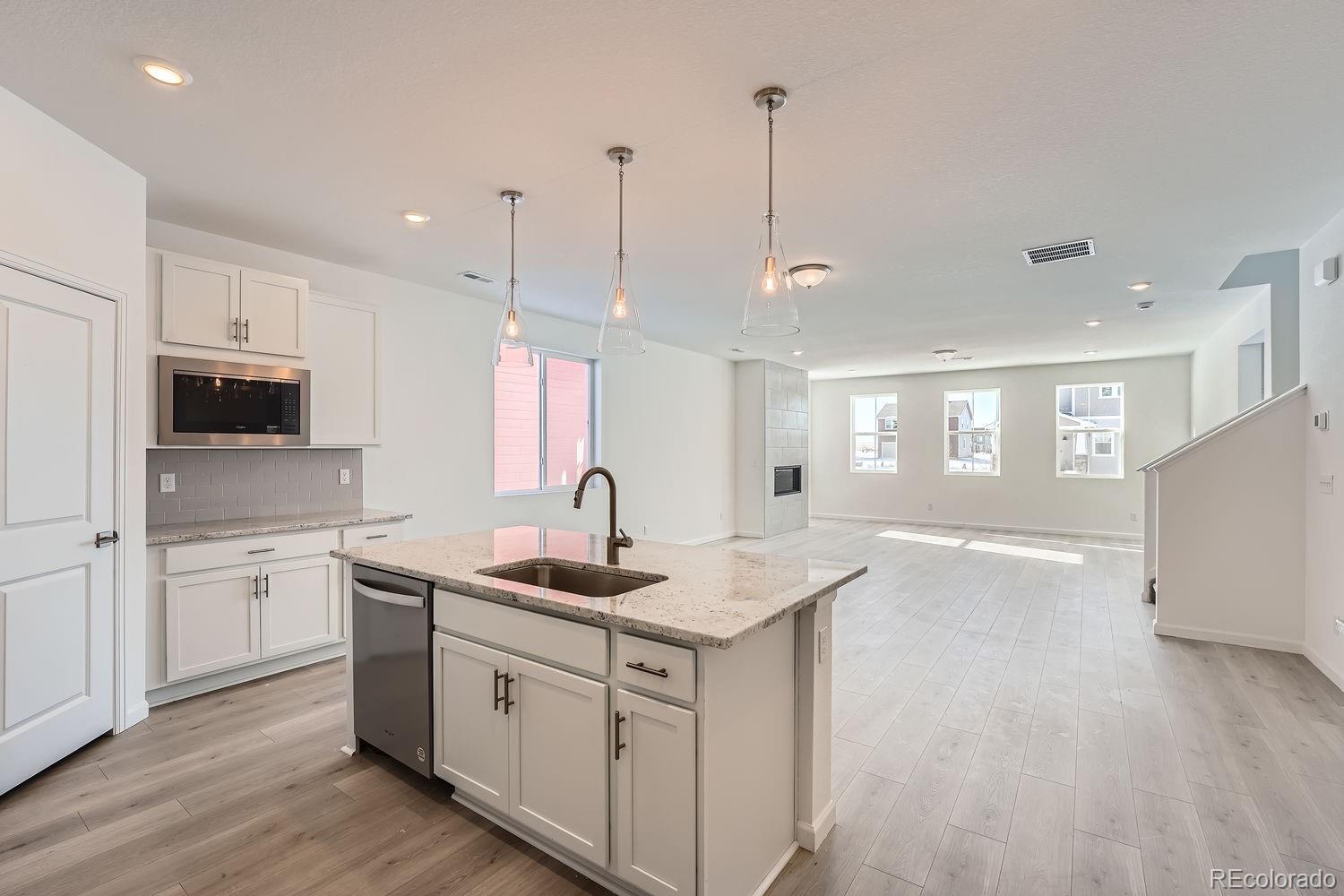 MLS Image #10 for 2916  oxley street,strasburg, Colorado