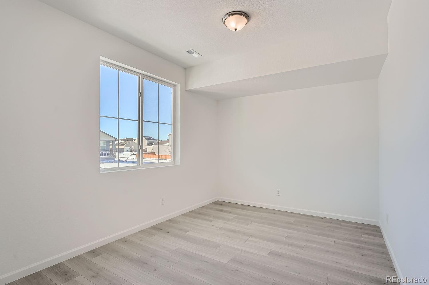 MLS Image #13 for 2916  oxley street,strasburg, Colorado