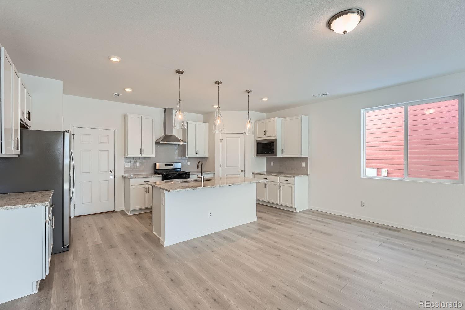 MLS Image #9 for 2916  oxley street,strasburg, Colorado