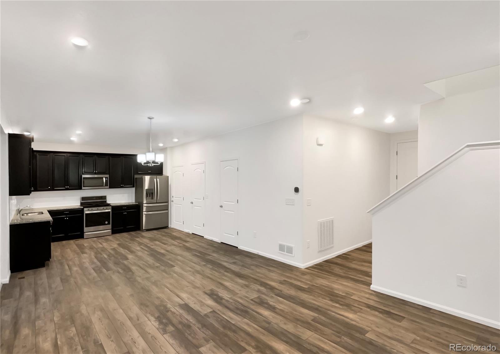 MLS Image #11 for 810 n vandriver way,aurora, Colorado