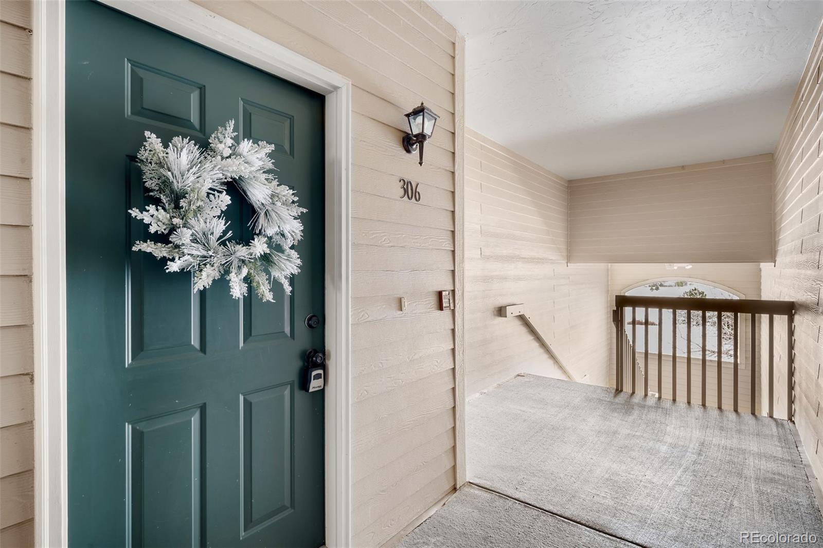 MLS Image #2 for 9518 w san juan circle,littleton, Colorado