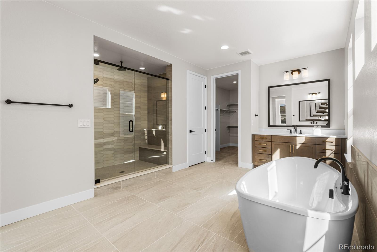 MLS Image #37 for 6529  still pine circle,castle pines, Colorado
