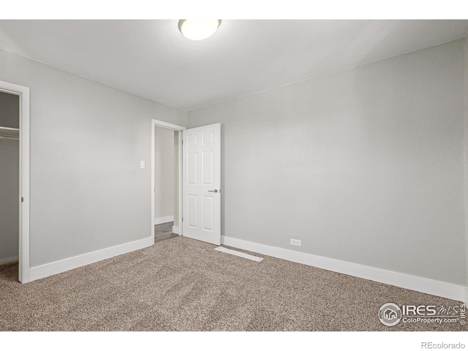 MLS Image #19 for 990  hazel court,denver, Colorado