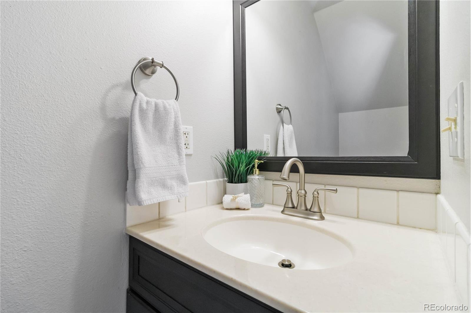MLS Image #14 for 1693  carr street a,lakewood, Colorado