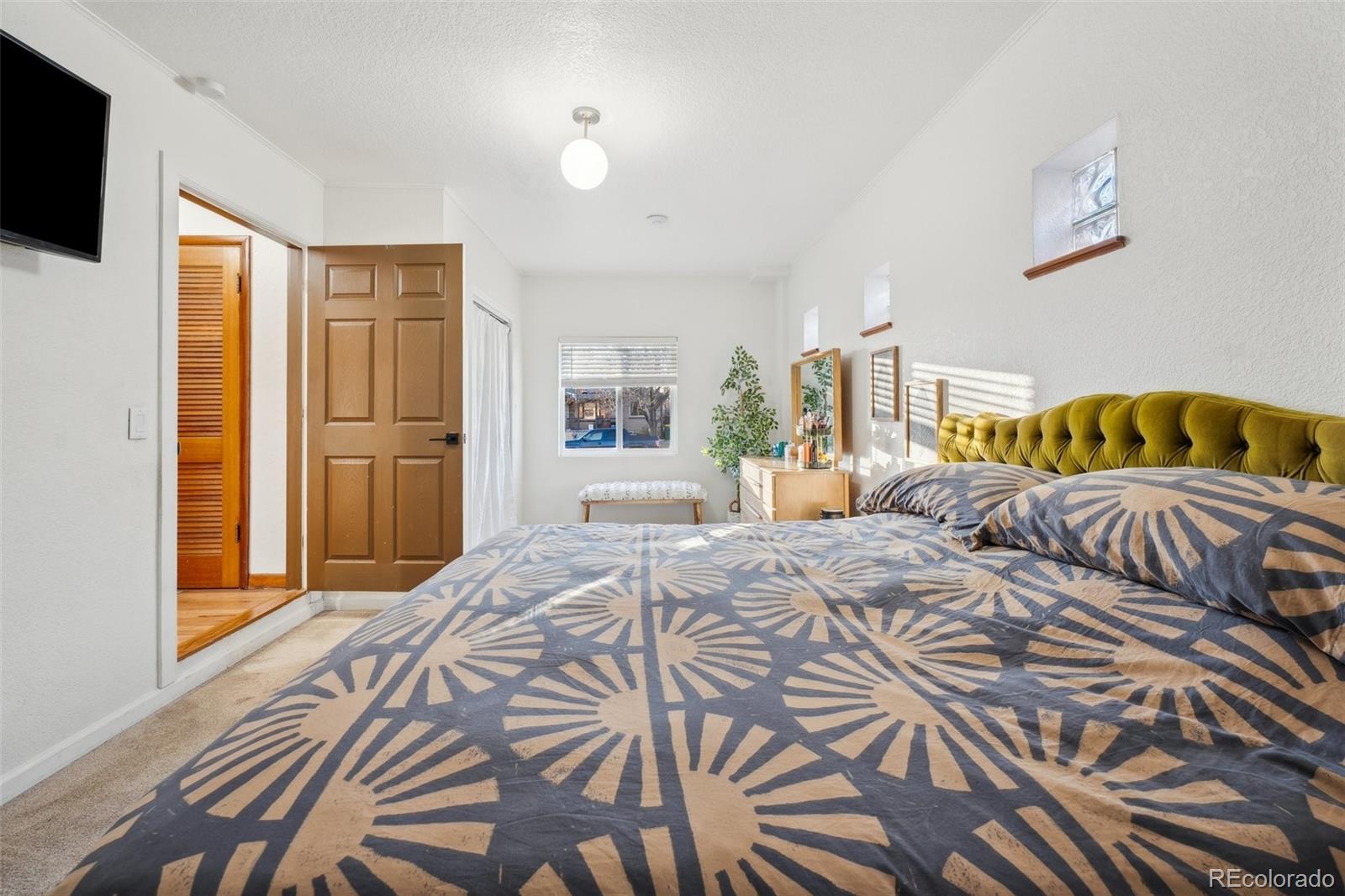 MLS Image #2 for 2042  jamaica street,aurora, Colorado