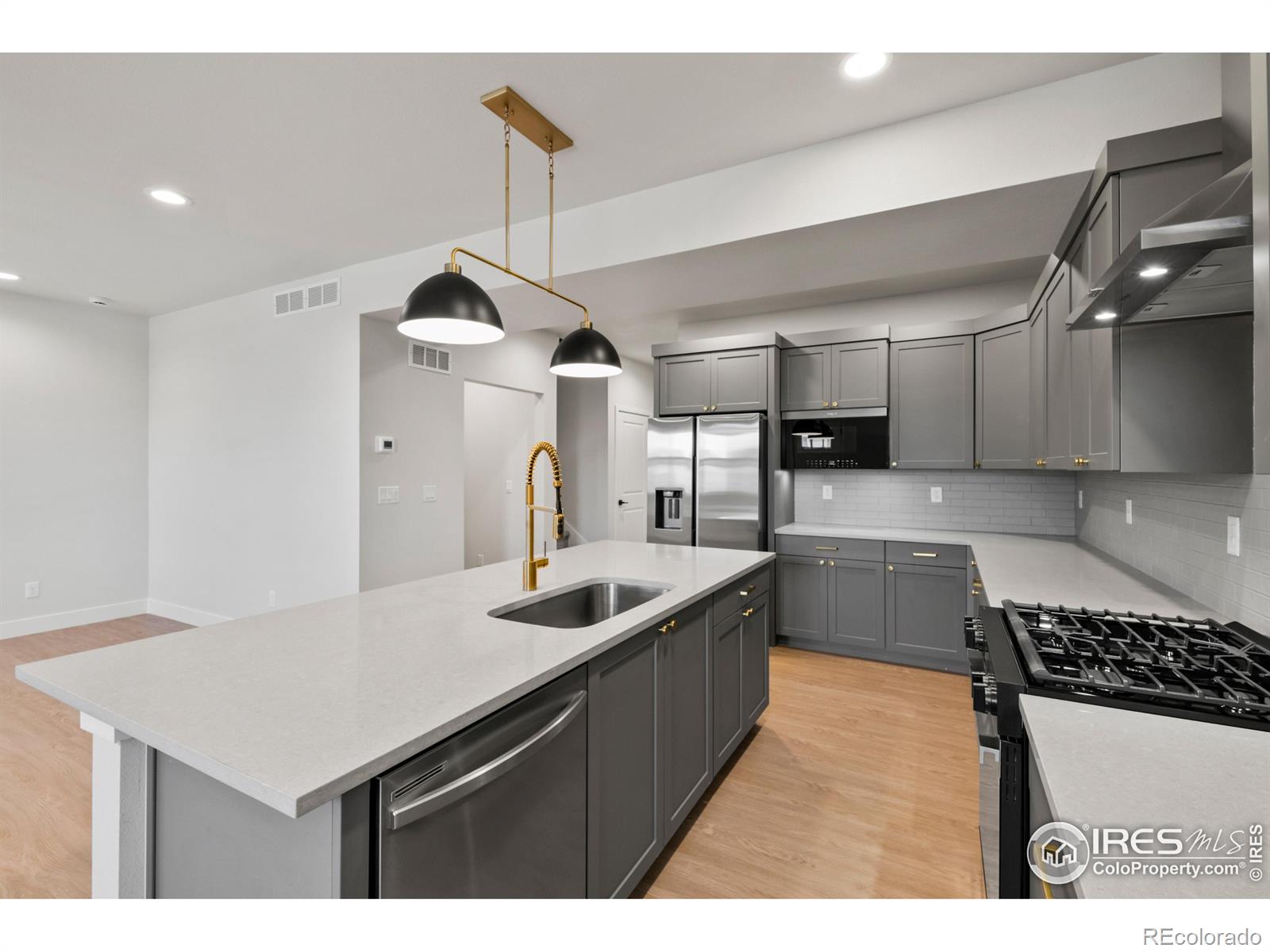 MLS Image #6 for 648  greenspire drive,windsor, Colorado