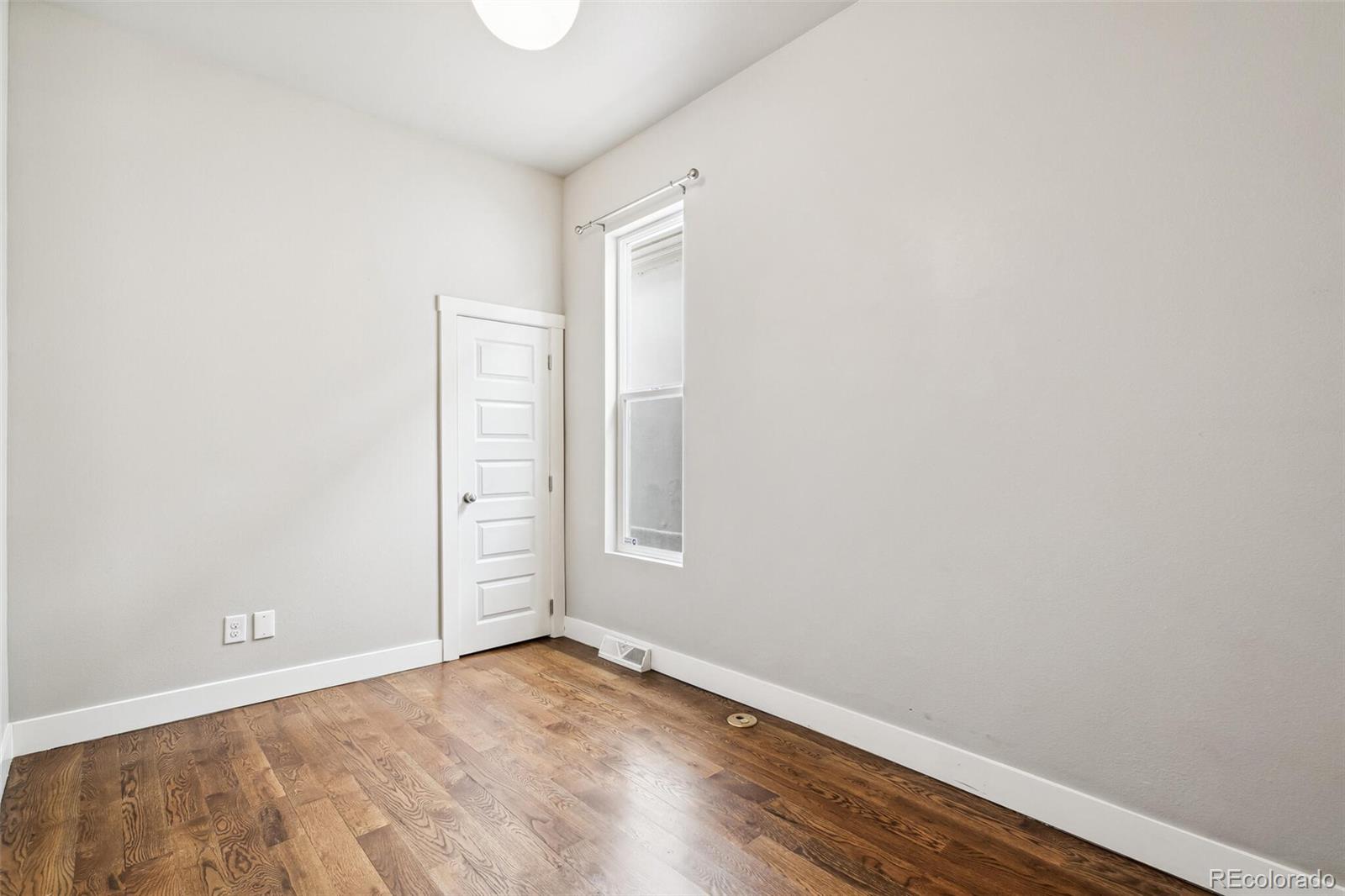 MLS Image #17 for 1342  lipan street,denver, Colorado