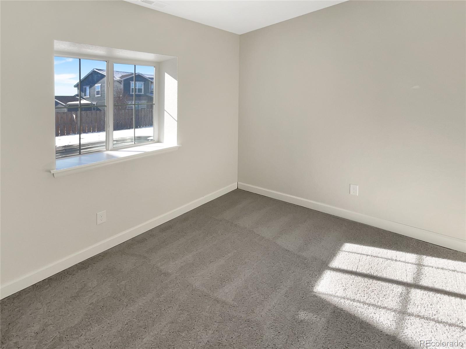 MLS Image #32 for 26226 e canal place,aurora, Colorado