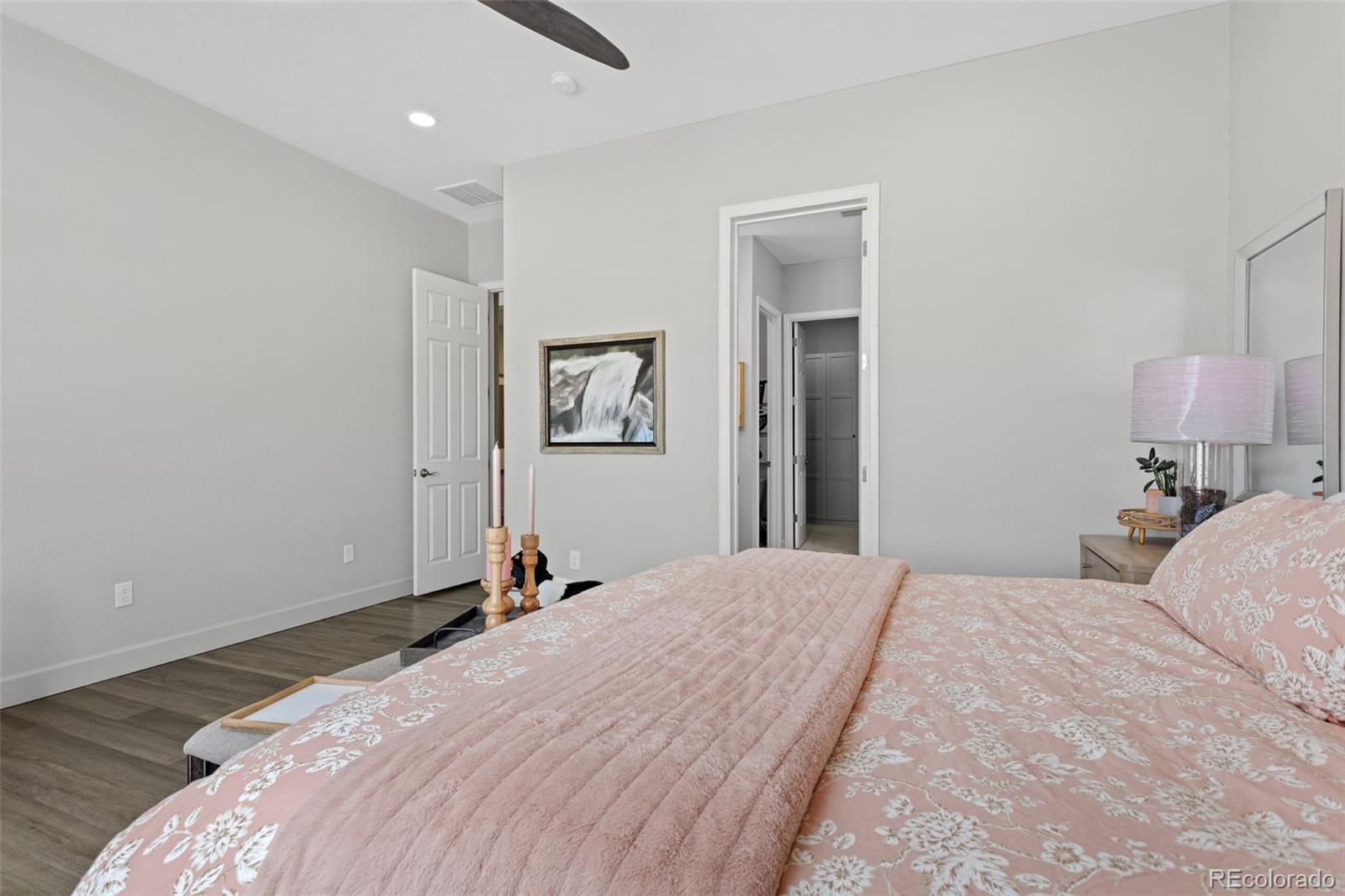 MLS Image #28 for 7033 s waterloo way,aurora, Colorado