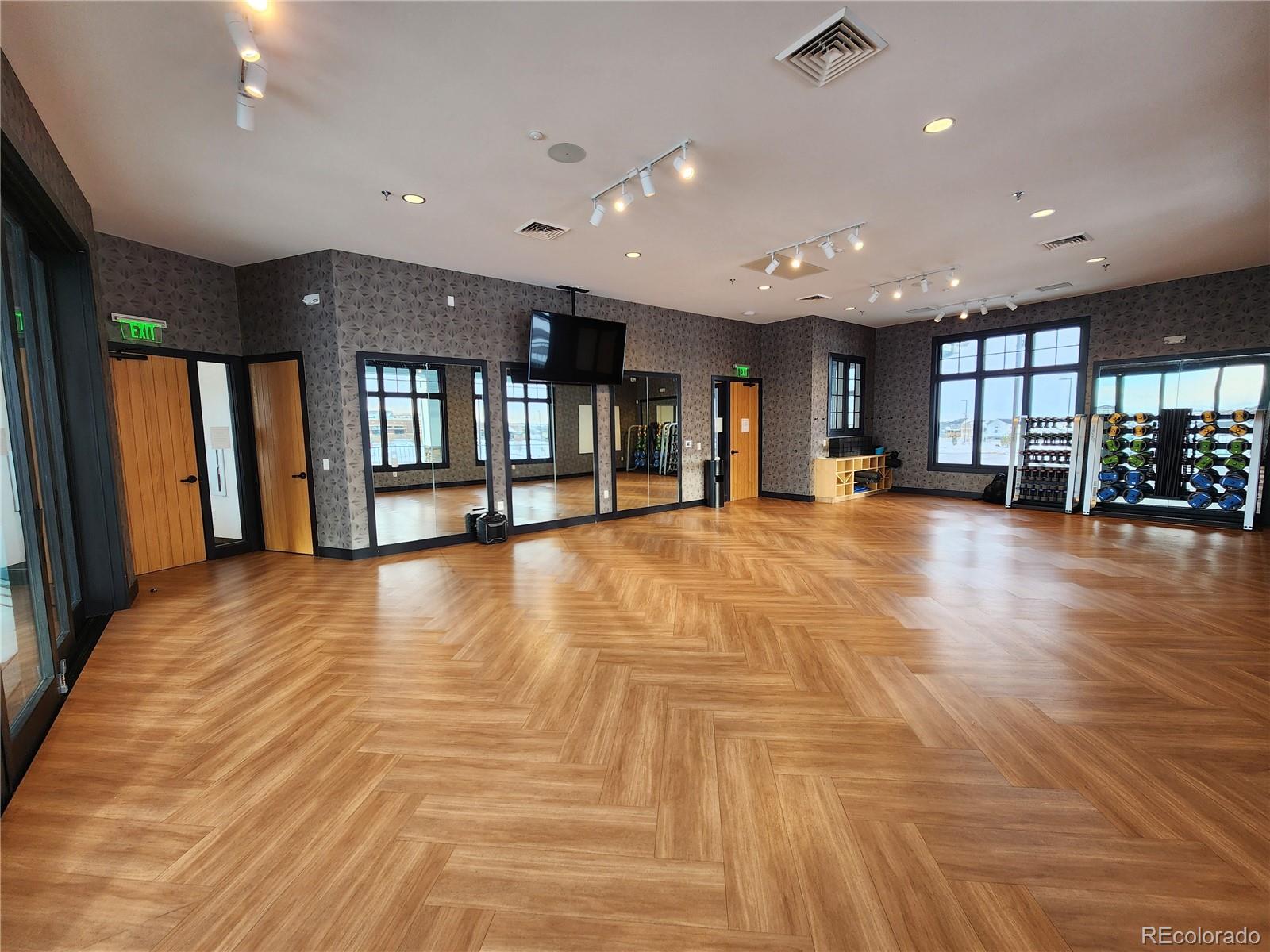 MLS Image #42 for 7033 s waterloo way,aurora, Colorado