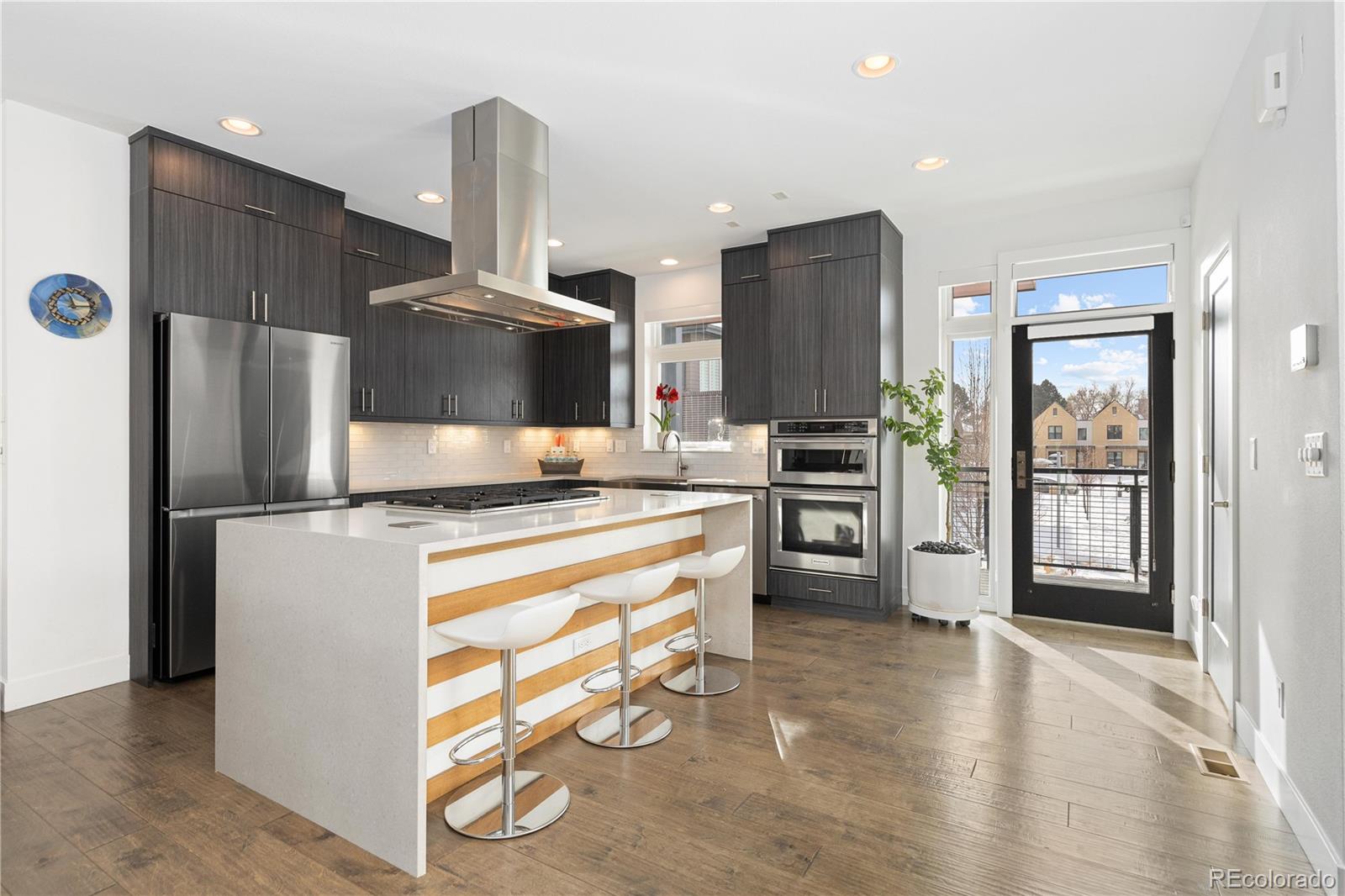 MLS Image #11 for 6860 e lowry boulevard,denver, Colorado