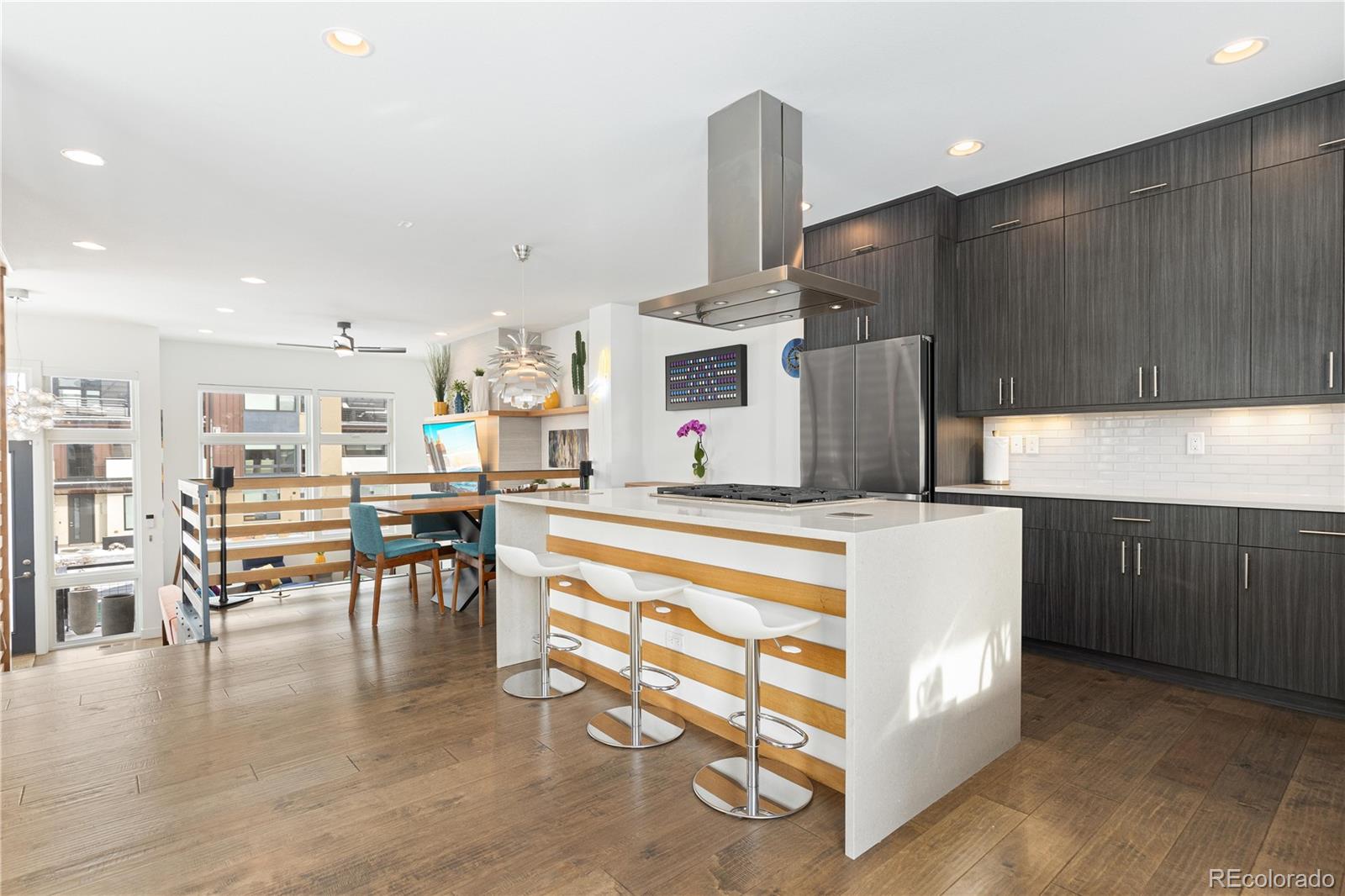MLS Image #12 for 6860 e lowry boulevard,denver, Colorado