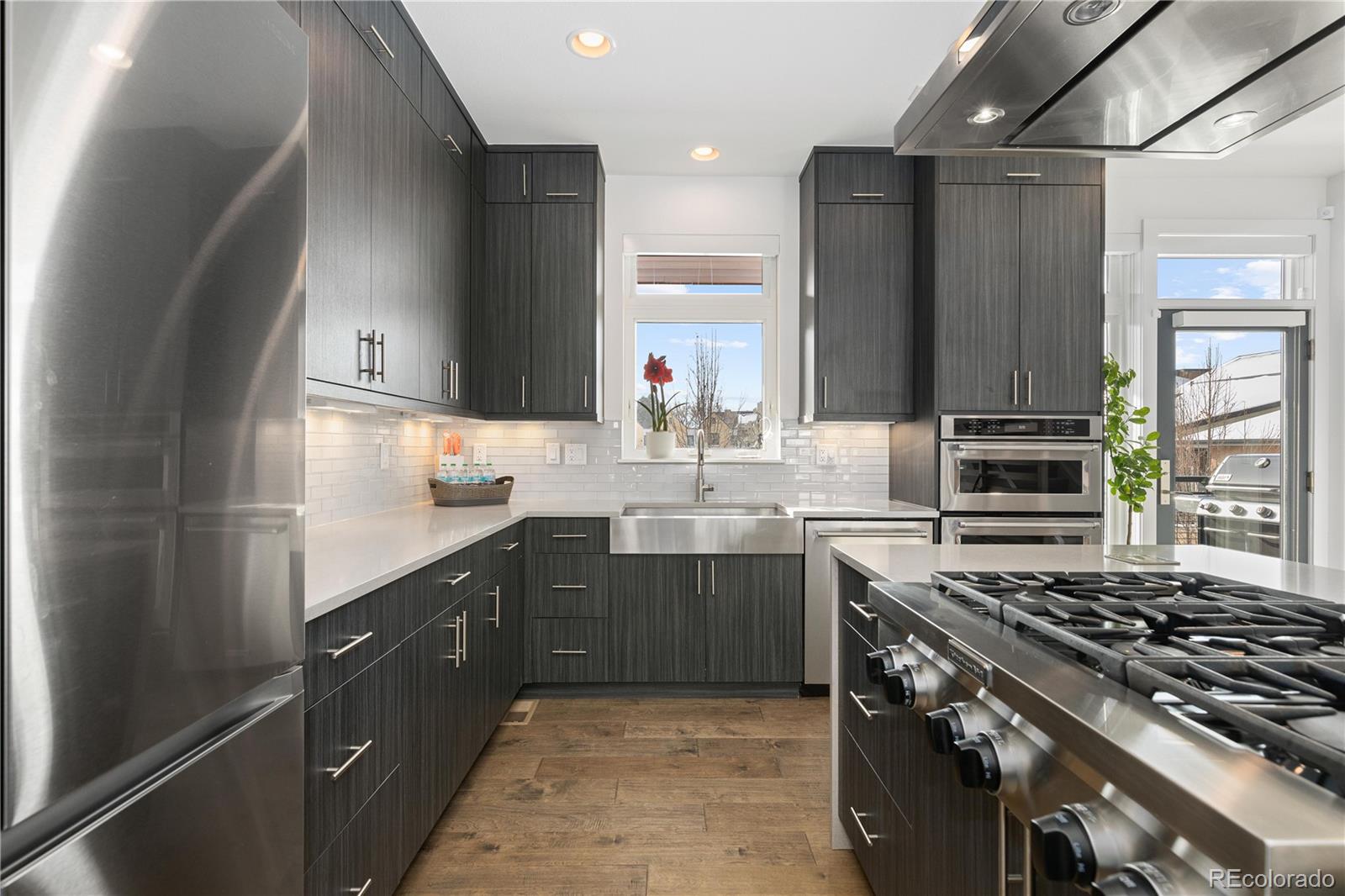 MLS Image #14 for 6860 e lowry boulevard,denver, Colorado