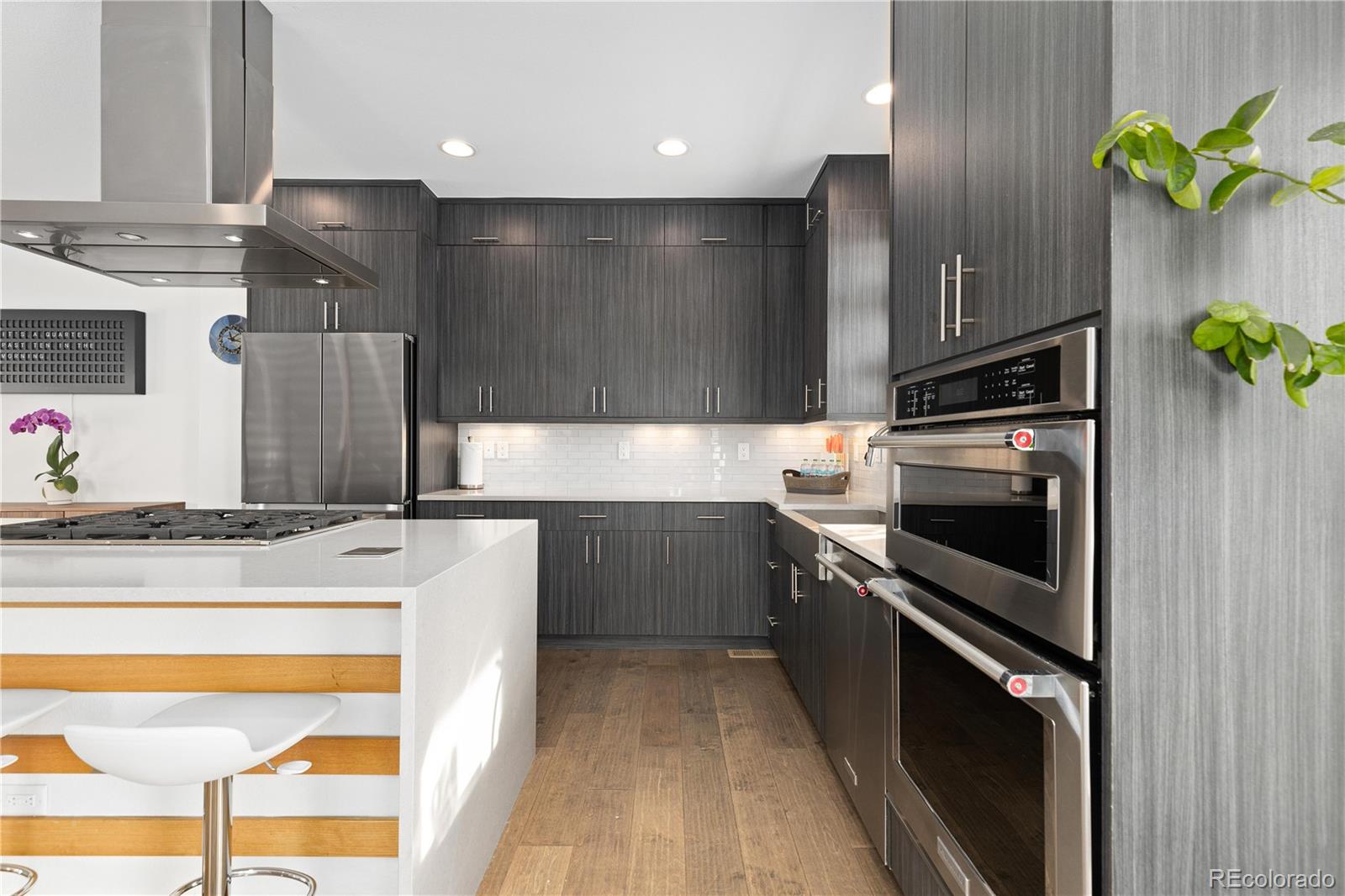 MLS Image #17 for 6860 e lowry boulevard,denver, Colorado