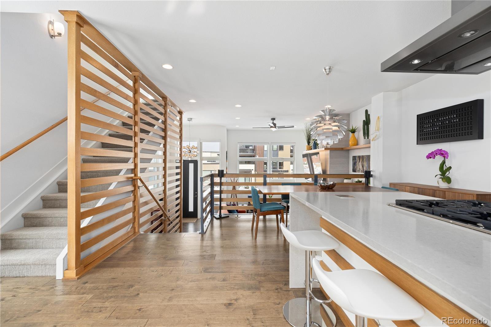 MLS Image #18 for 6860 e lowry boulevard,denver, Colorado