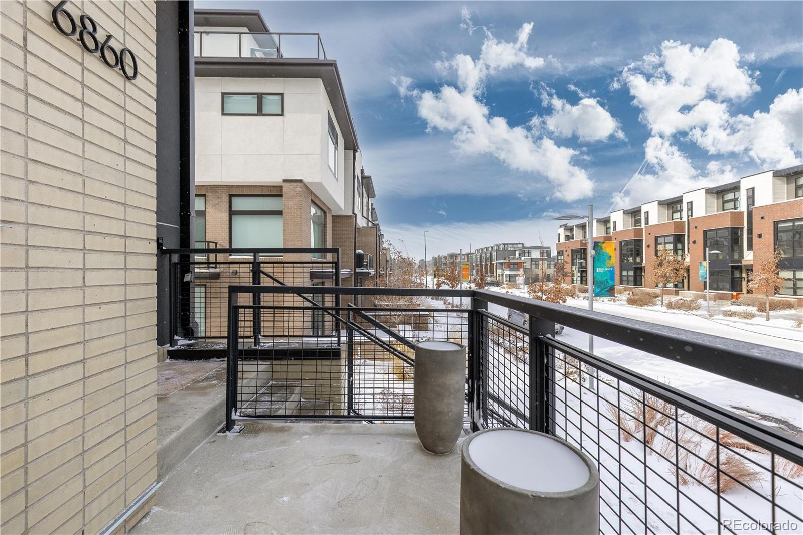 MLS Image #2 for 6860 e lowry boulevard,denver, Colorado