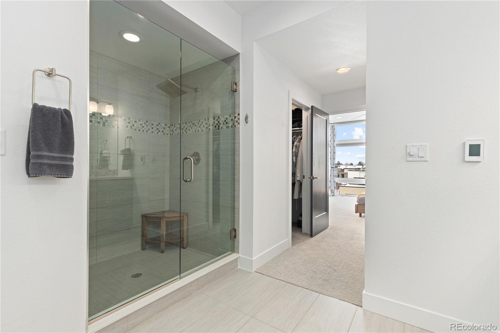 MLS Image #25 for 6860 e lowry boulevard,denver, Colorado