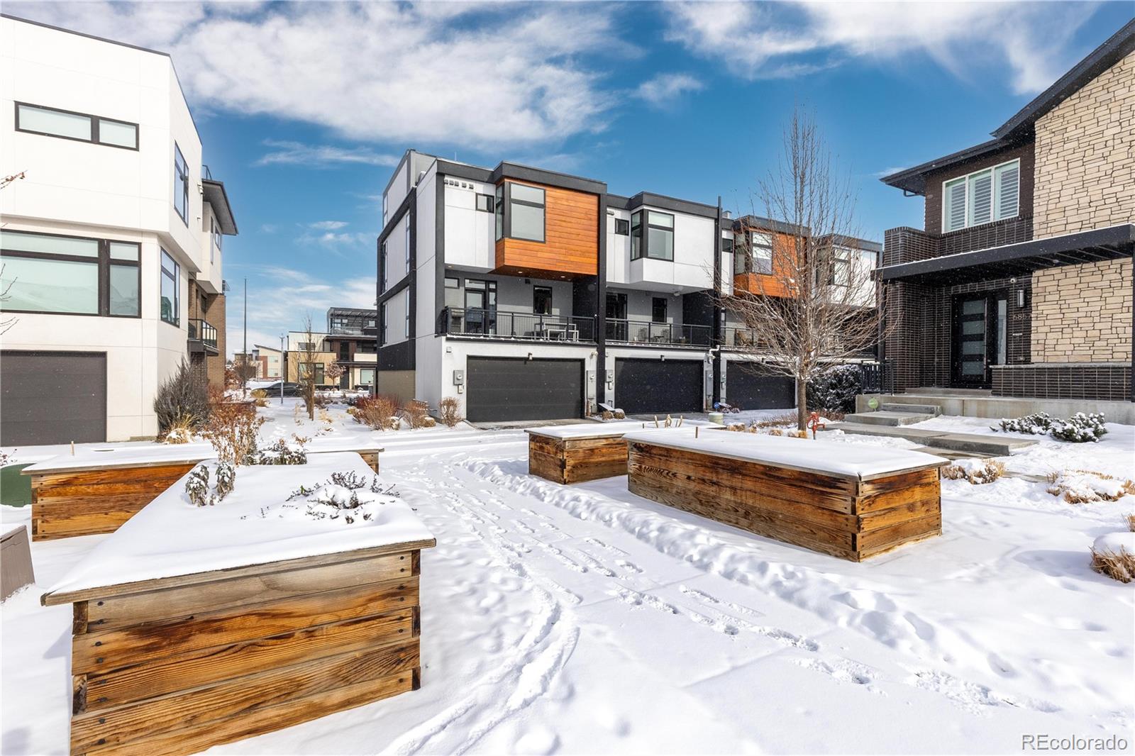 MLS Image #38 for 6860 e lowry boulevard,denver, Colorado