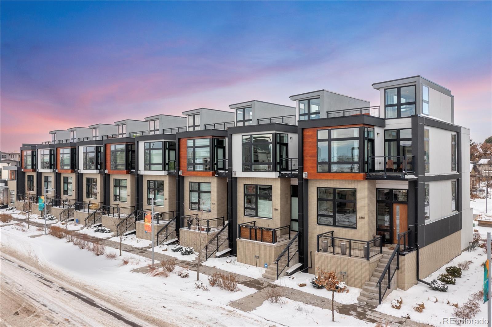 MLS Image #42 for 6860 e lowry boulevard,denver, Colorado
