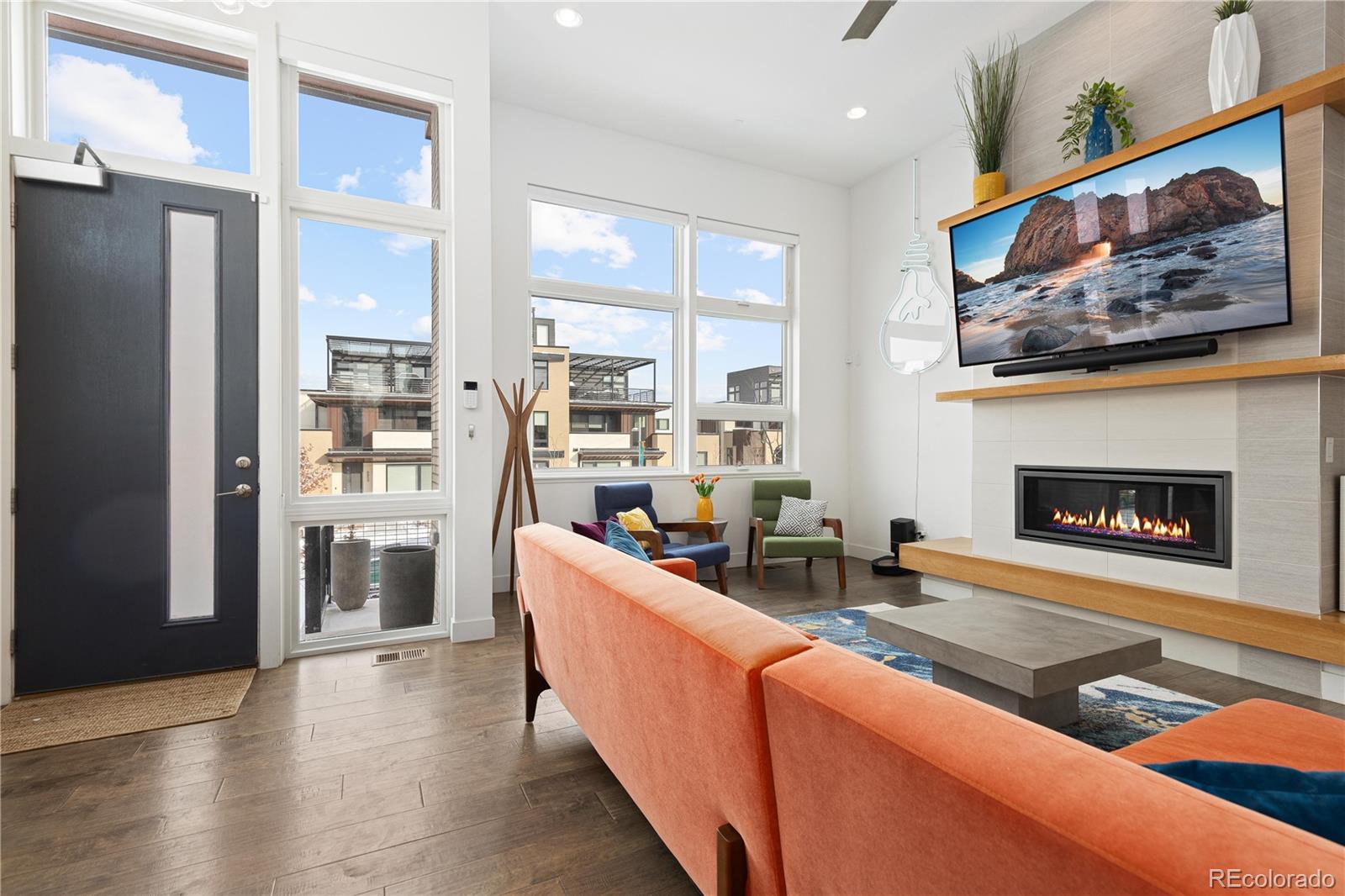 MLS Image #5 for 6860 e lowry boulevard,denver, Colorado