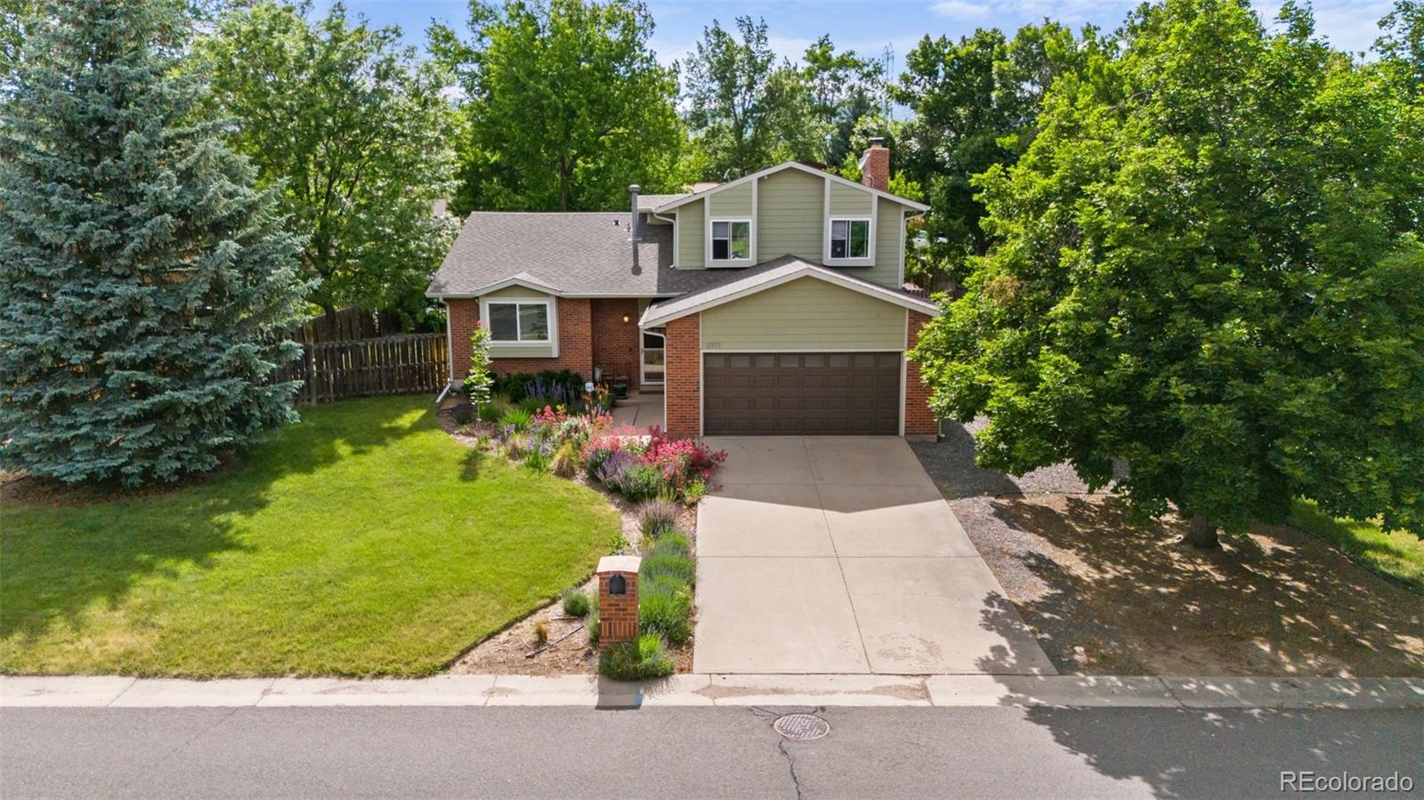 CMA Image for 19820 w 57th lane,Golden, Colorado