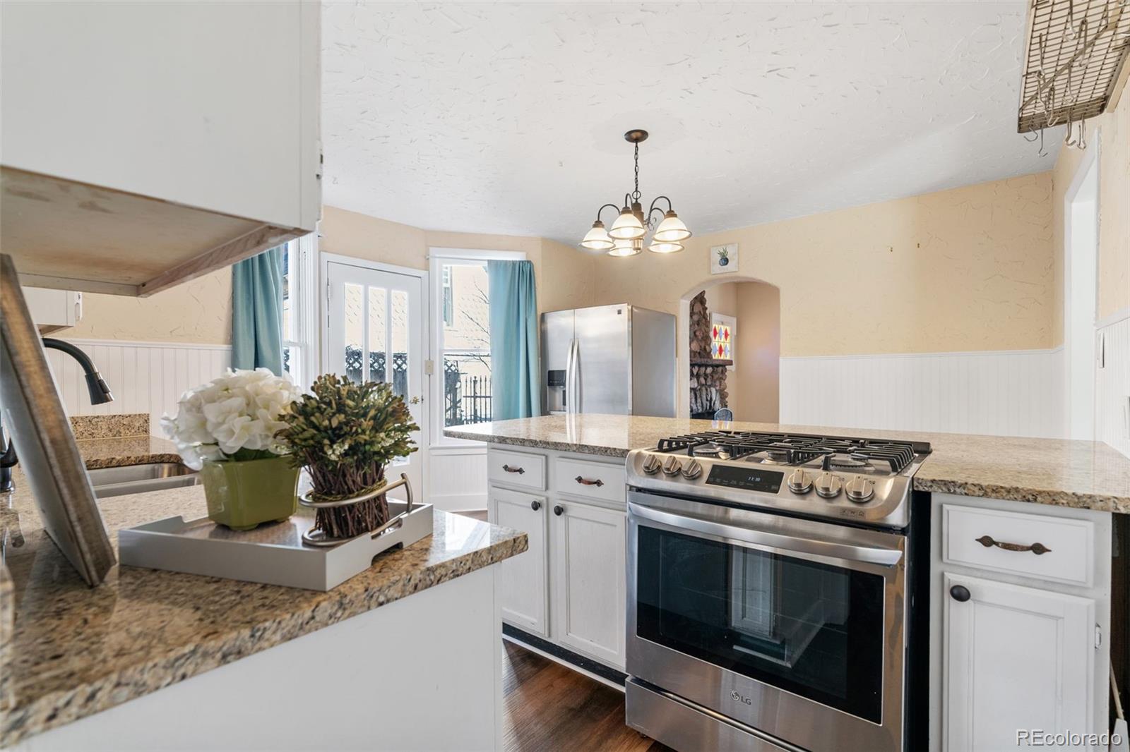 MLS Image #11 for 108  capitol hill avenue,manitou springs, Colorado