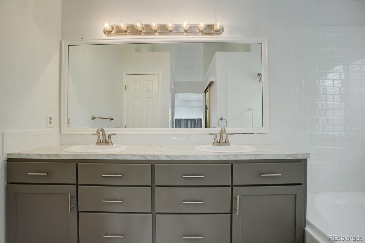 MLS Image #16 for 11186 e baltic drive,aurora, Colorado