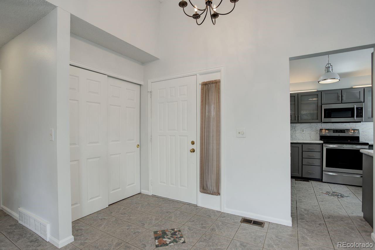 MLS Image #3 for 11186 e baltic drive,aurora, Colorado