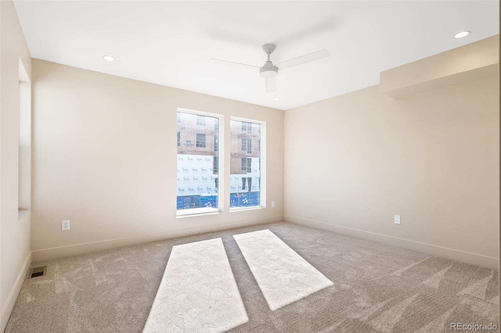 MLS Image #10 for 2325 s high street,denver, Colorado