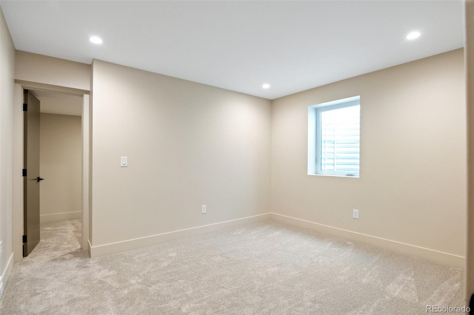 MLS Image #22 for 2325 s high street,denver, Colorado