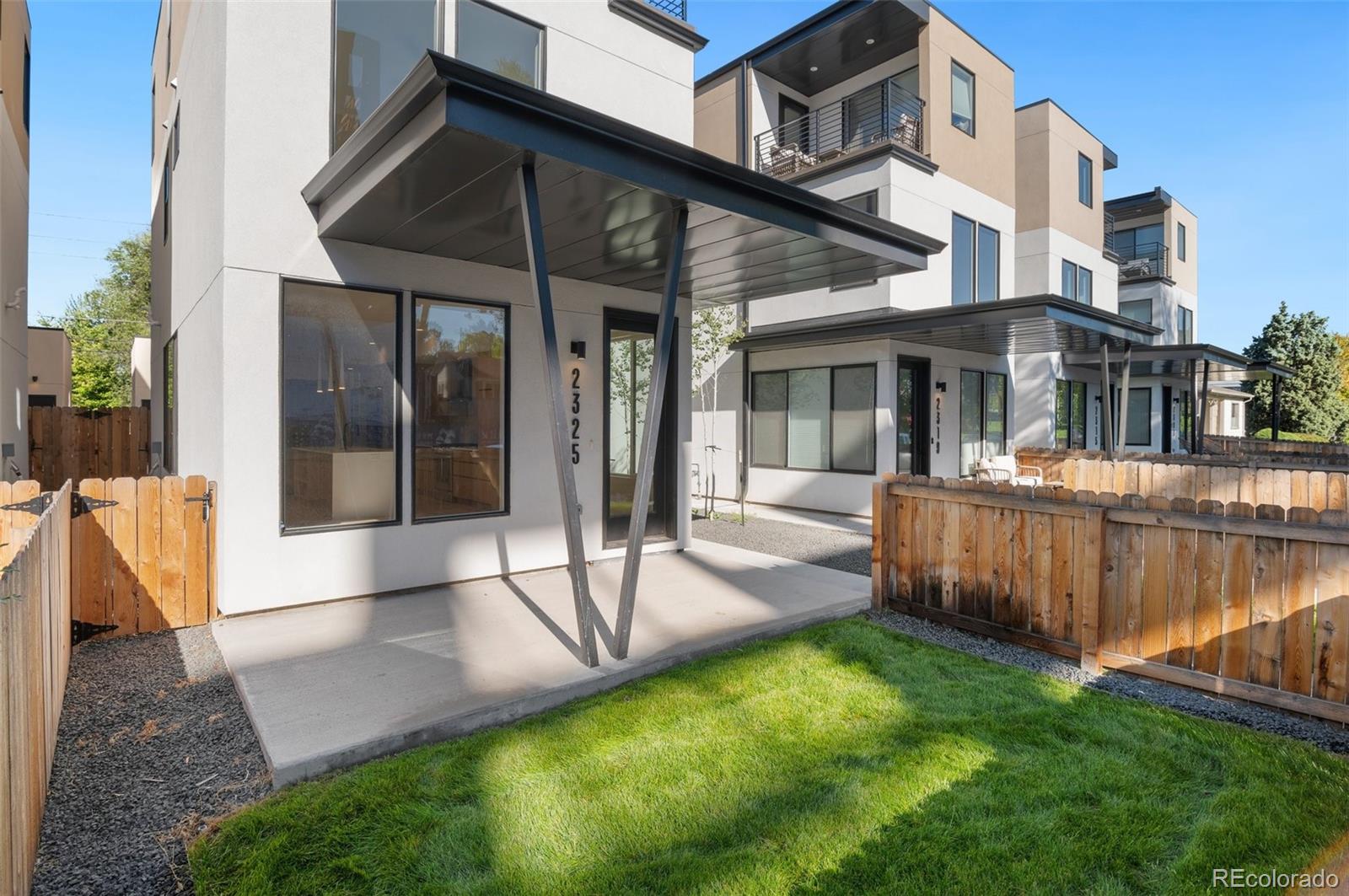 MLS Image #29 for 2325 s high street,denver, Colorado