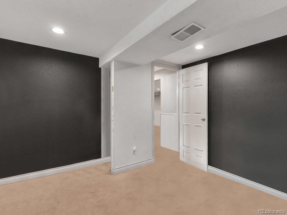 MLS Image #20 for 1466  elmwood lane,denver, Colorado