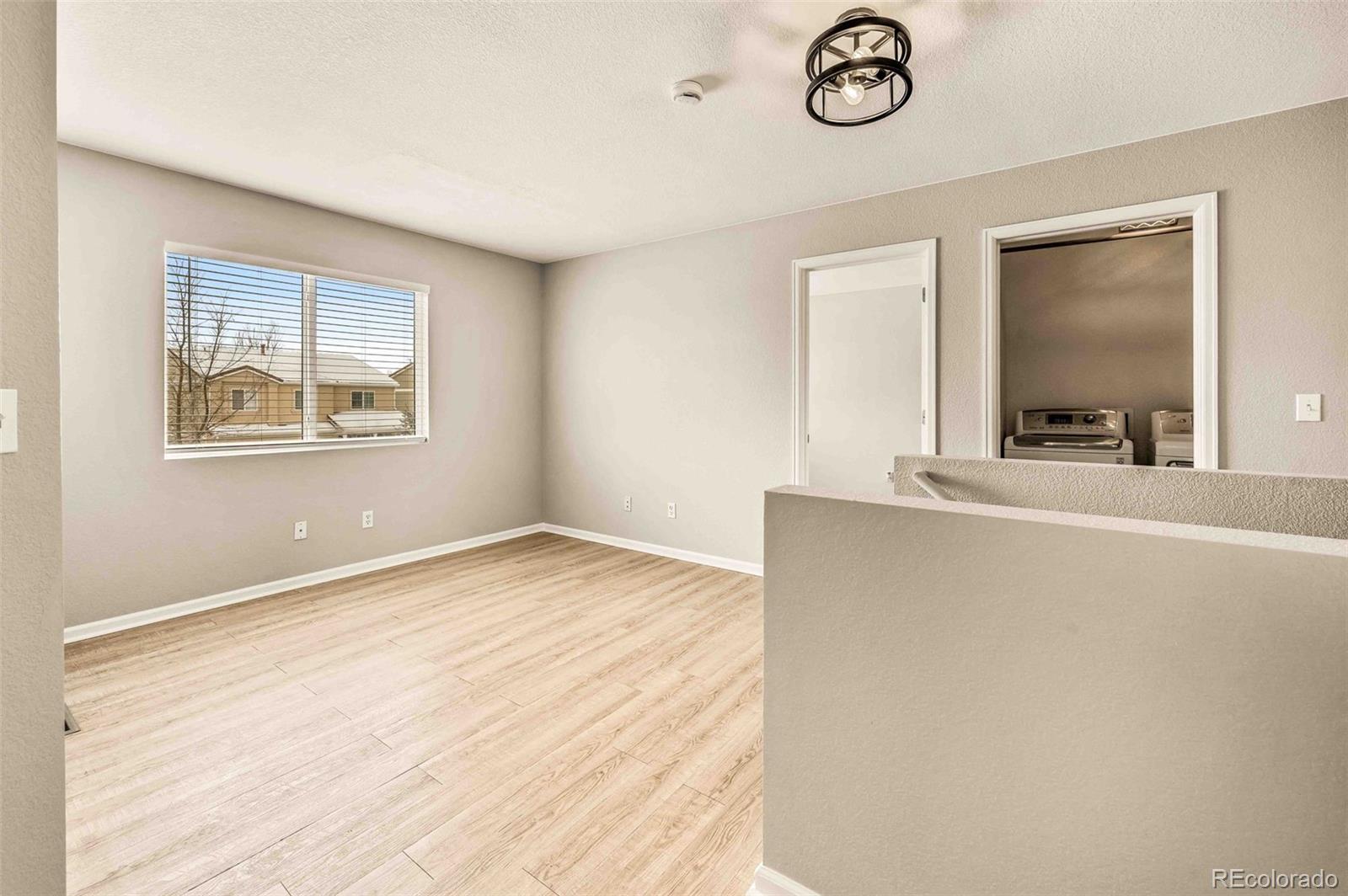 MLS Image #18 for 21621  stoll place,denver, Colorado