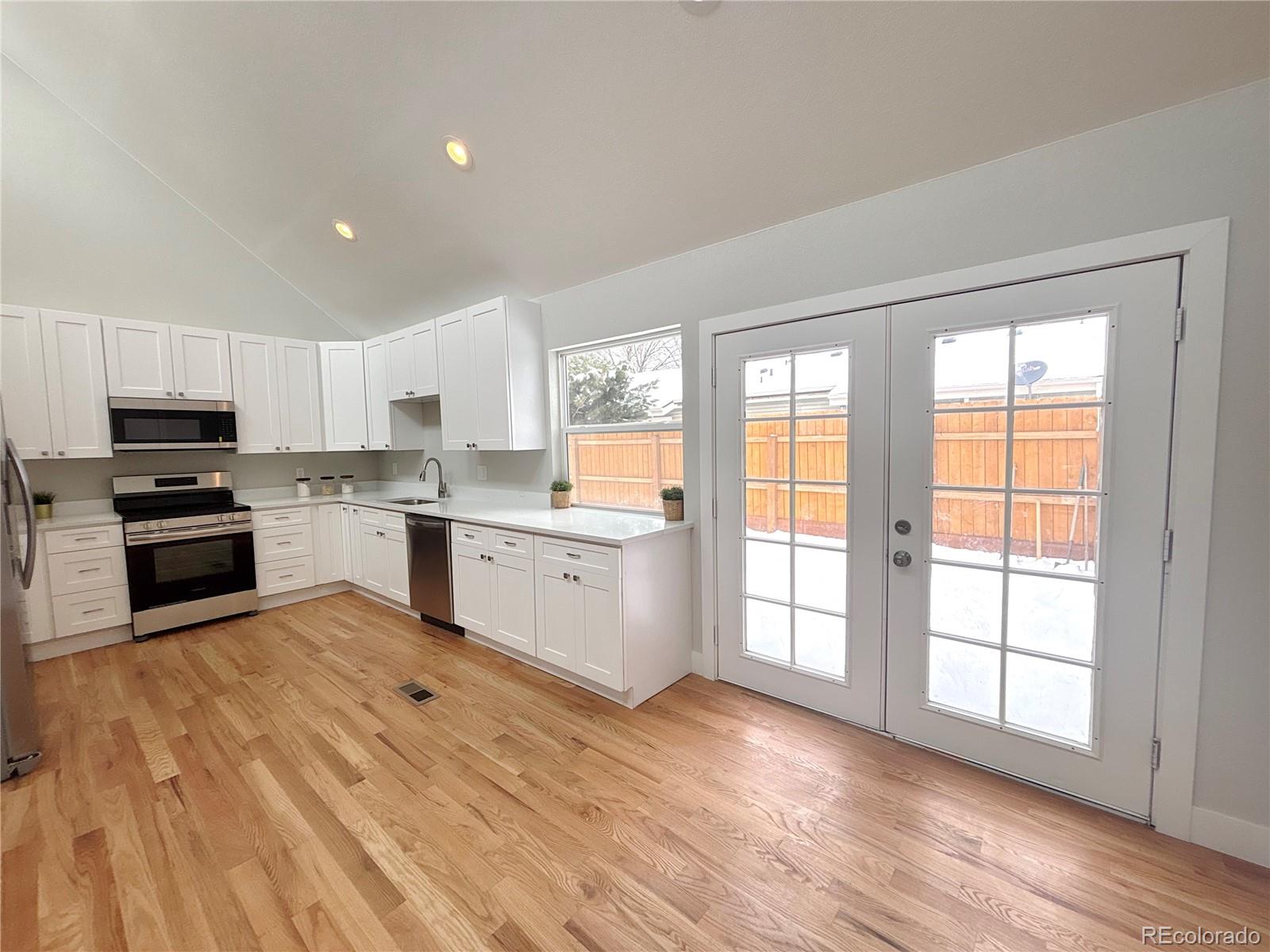 MLS Image #4 for 2215 s oakland way,aurora, Colorado