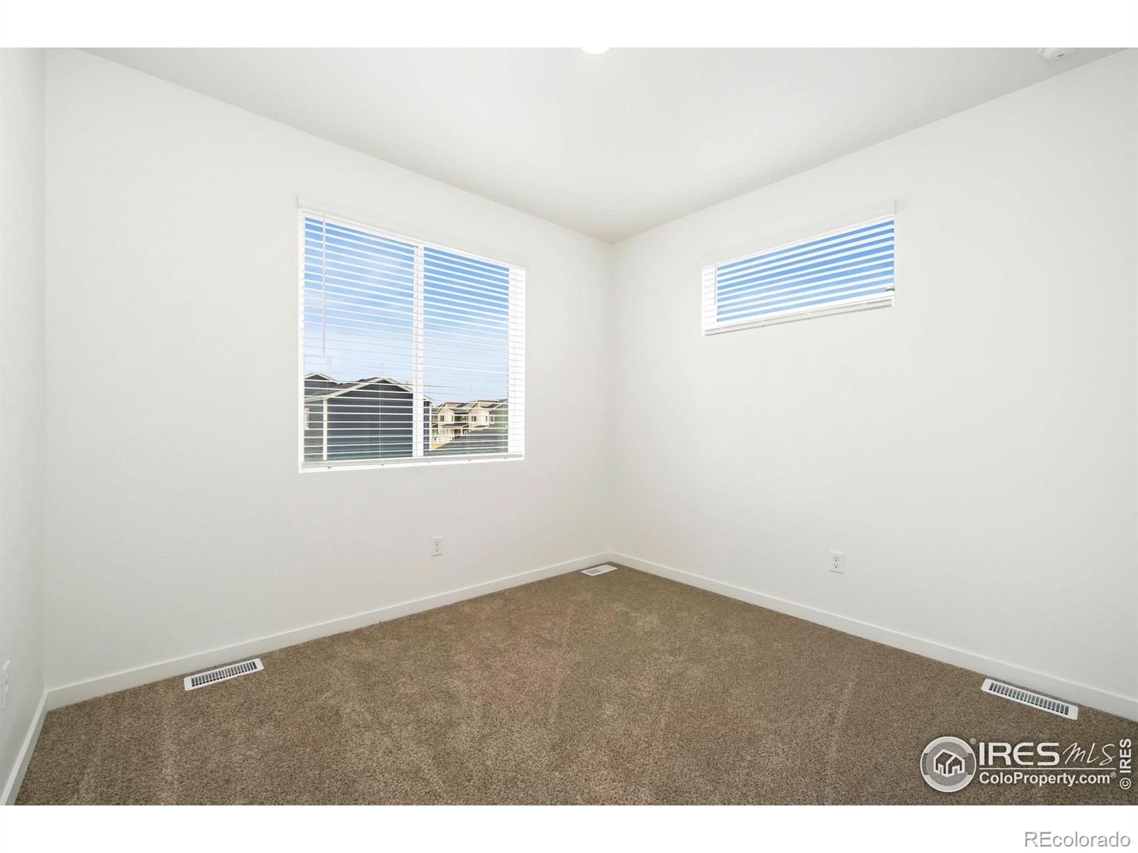 MLS Image #7 for 3805  kenai street,evans, Colorado