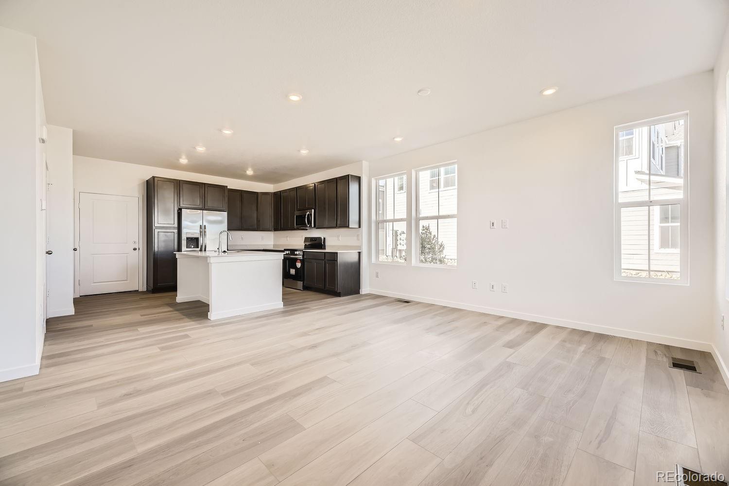 MLS Image #2 for 1961 s haleyville way,aurora, Colorado