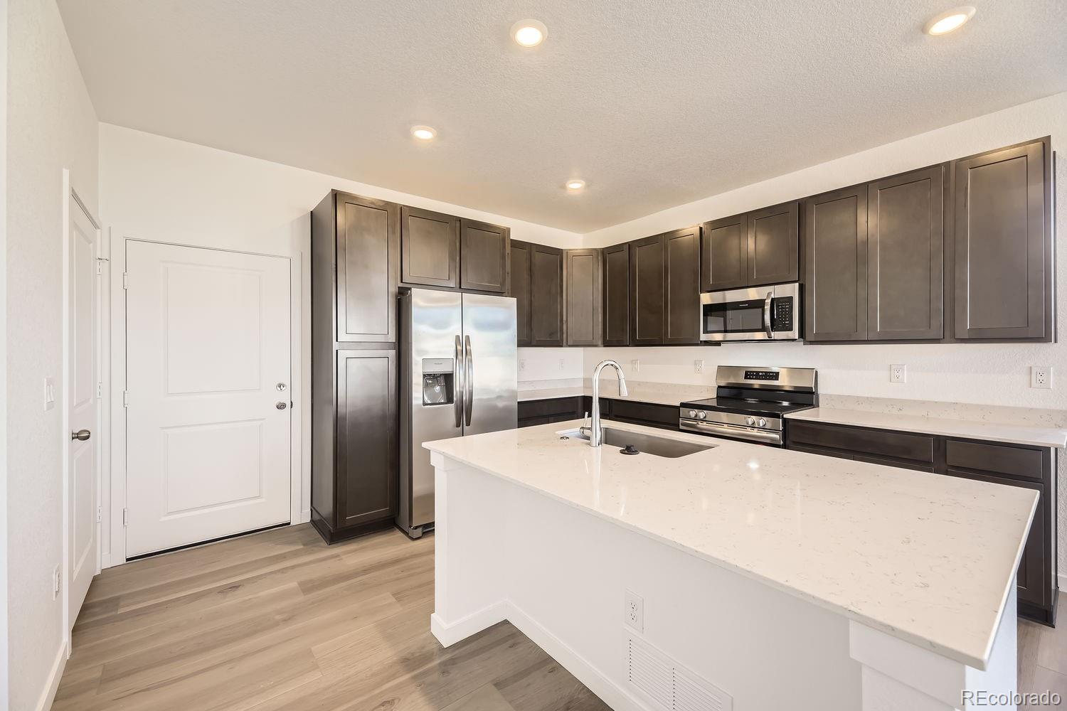 MLS Image #3 for 1961 s haleyville way,aurora, Colorado