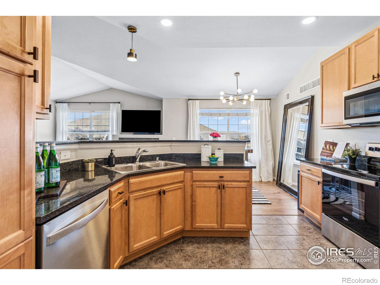 MLS Image #18 for 1435  blue sky way,erie, Colorado