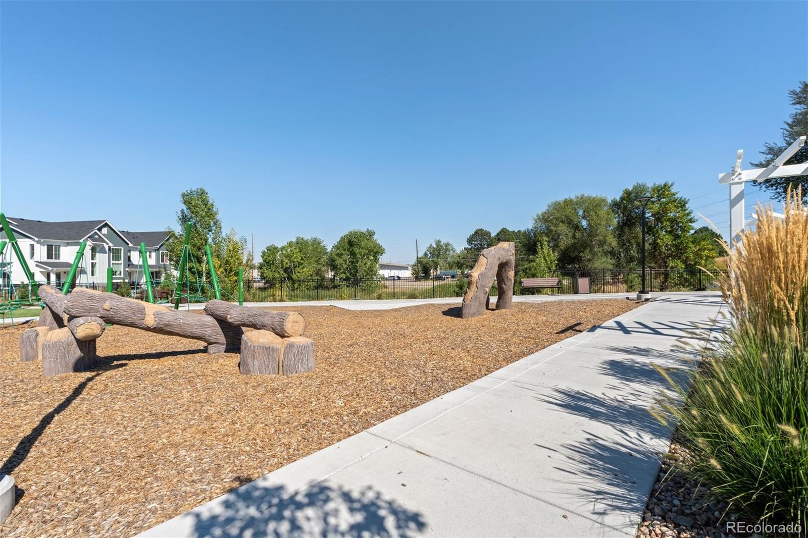 MLS Image #34 for 1998 s poplar court ,denver, Colorado