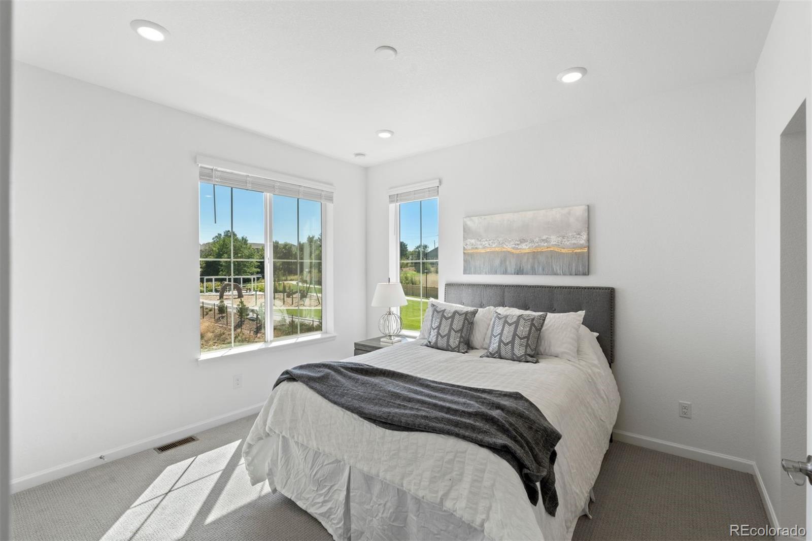 MLS Image #6 for 1998 s poplar court ,denver, Colorado