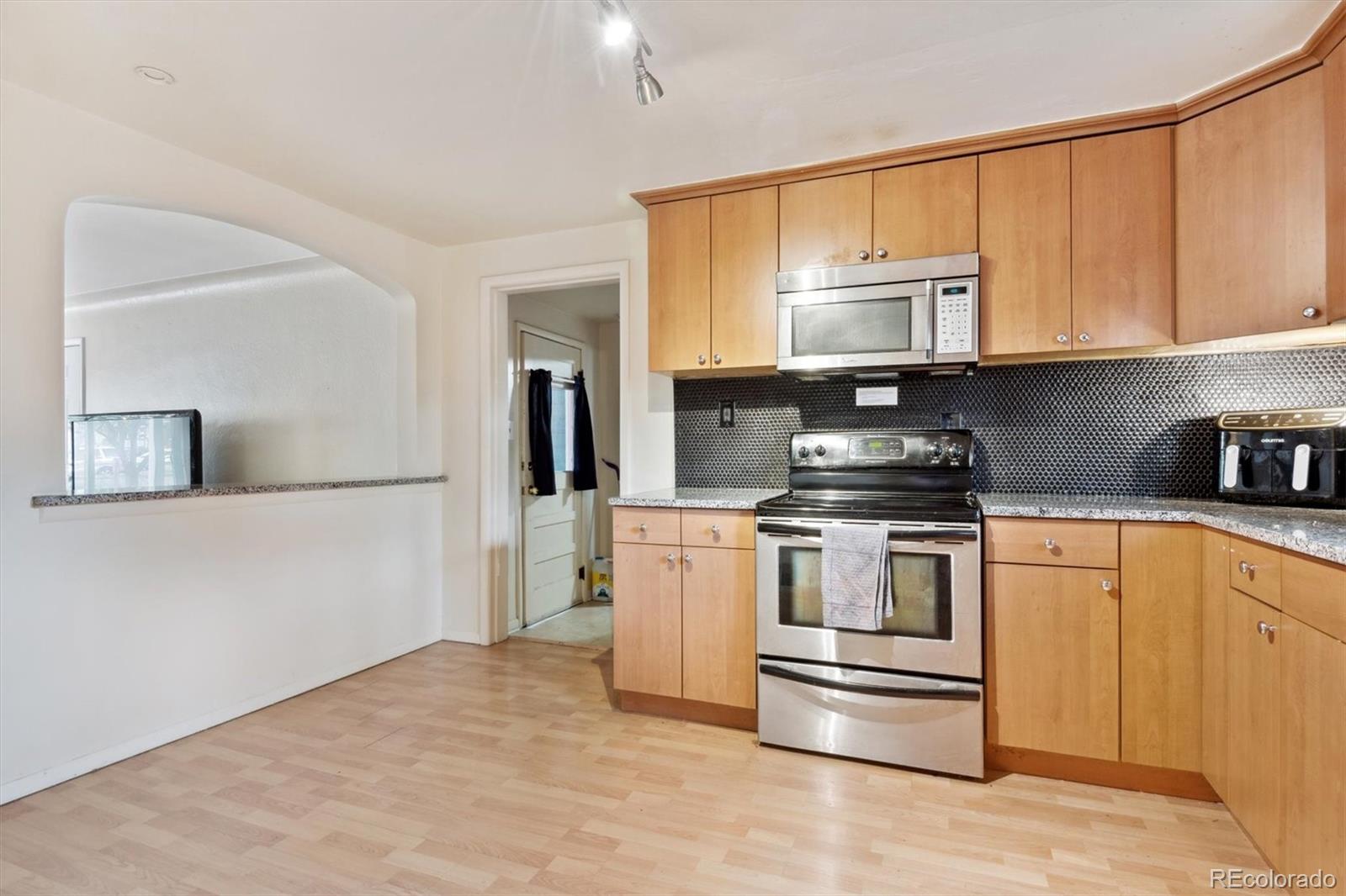 MLS Image #5 for 2125 s gilpin street,denver, Colorado