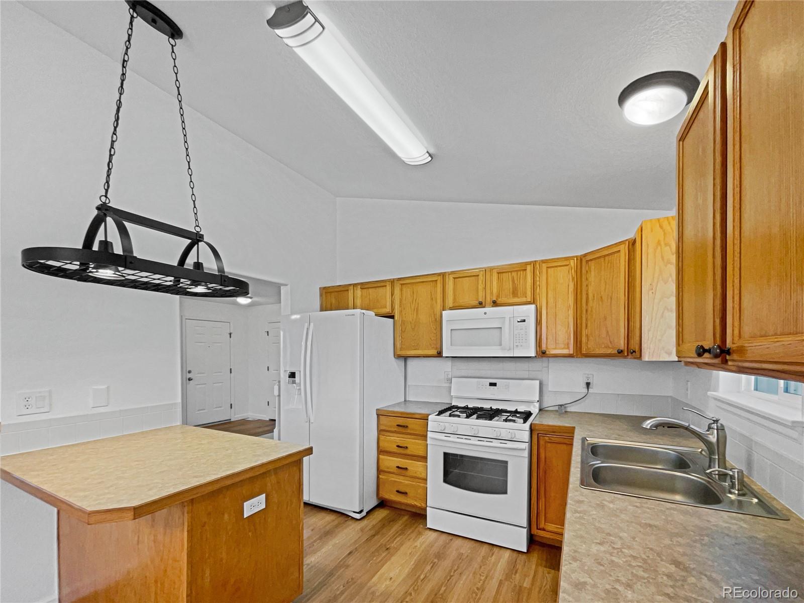 MLS Image #13 for 2305  alysse court,johnstown, Colorado
