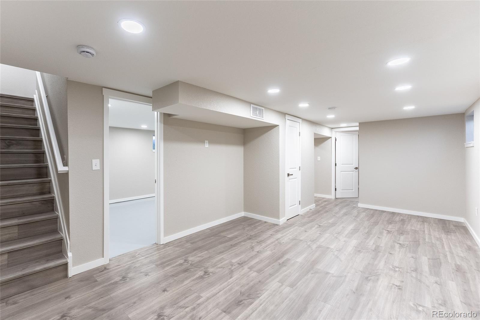 MLS Image #17 for 121  joan drive,denver, Colorado