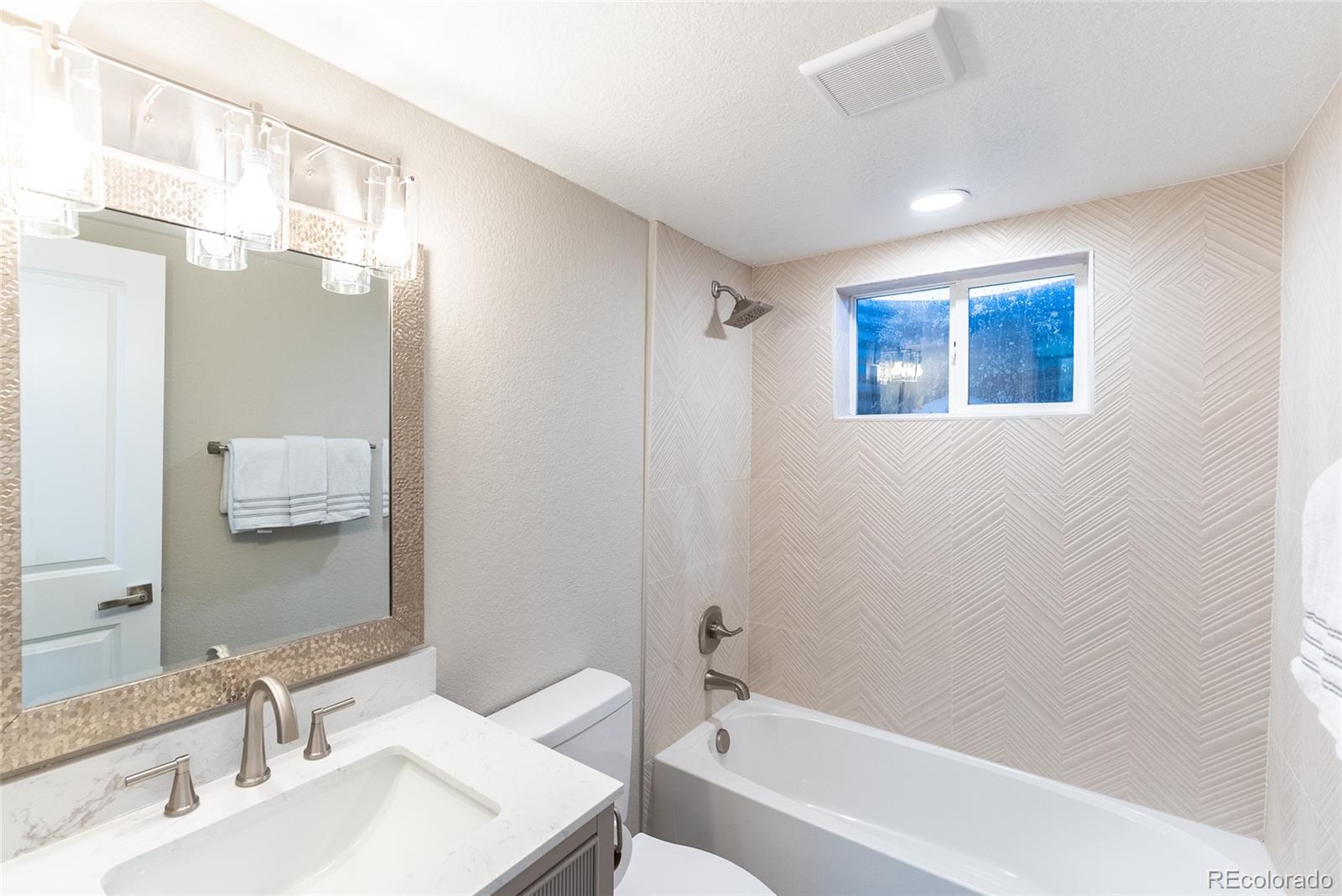 MLS Image #21 for 121  joan drive,denver, Colorado