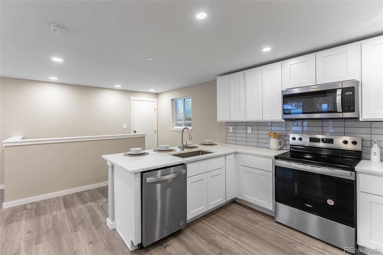 MLS Image #9 for 121  joan drive,denver, Colorado