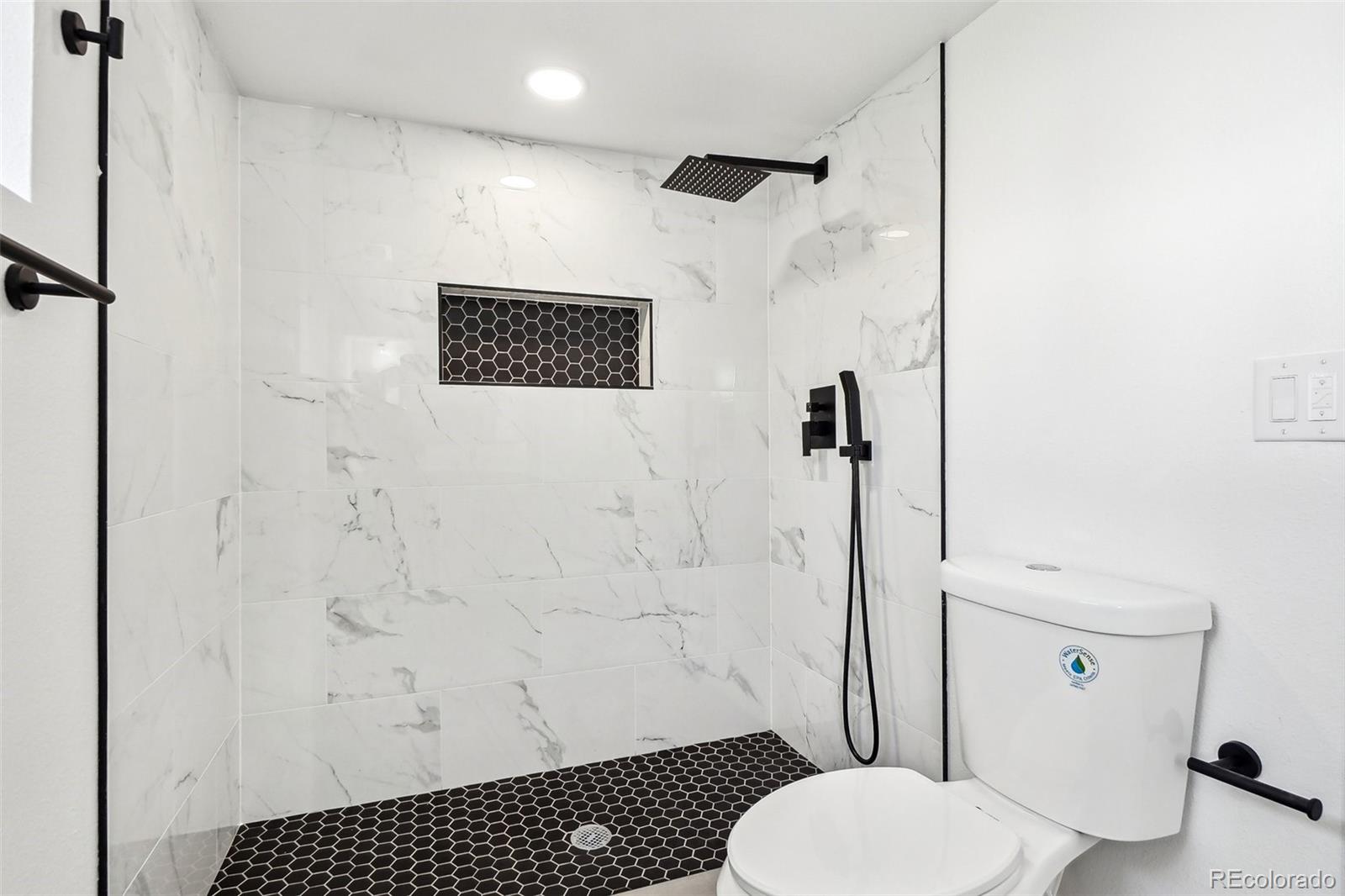 MLS Image #14 for 1209  harrison street,denver, Colorado