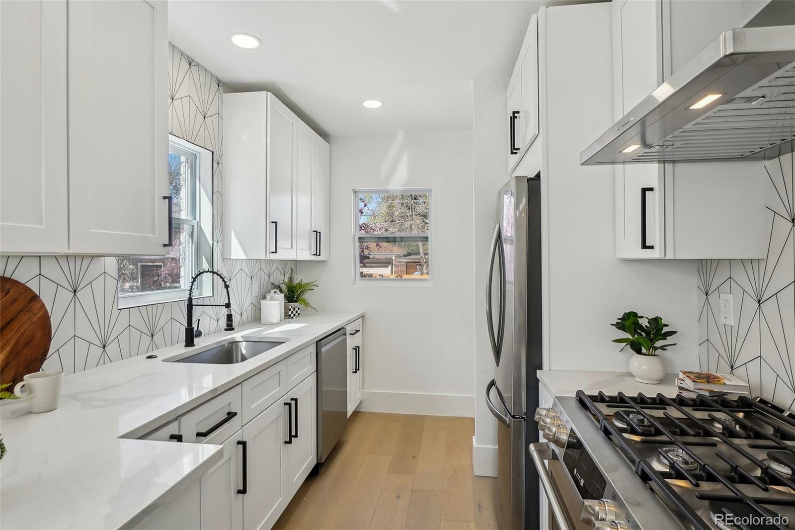 MLS Image #9 for 1209  harrison street,denver, Colorado